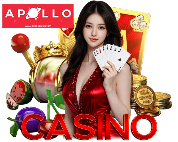 Apolloplus คาสิโนสดเว็บตรง ภาพผู้หญิงถือไพ่บาคาร่า พร้อมเหรียญและสัญลักษณ์มงคล โทนแดงทอง สื่อถึงเกมคาสิโนออนไลน์ครบวงจรและโบนัสจัดเต็ม